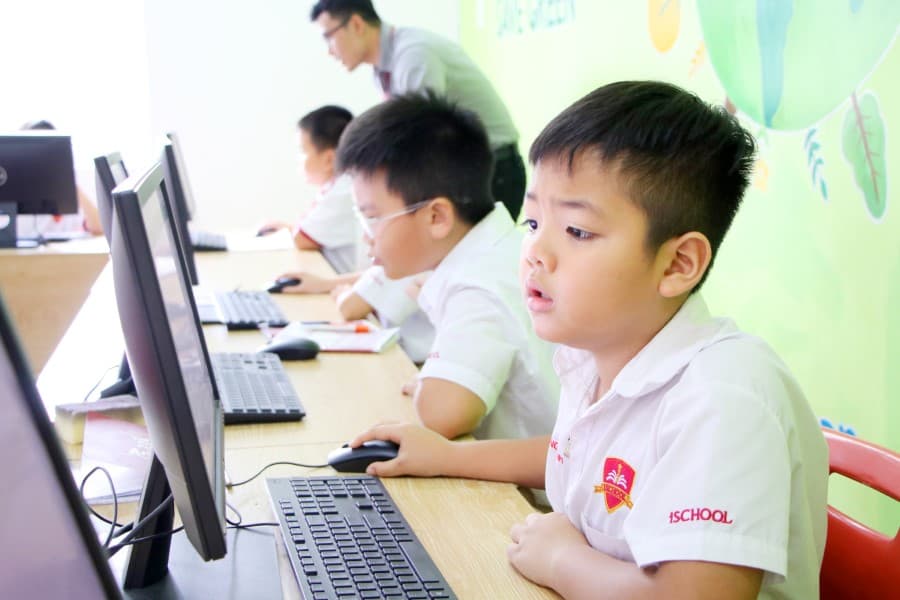 Lớp Học Online Tiếng Anh